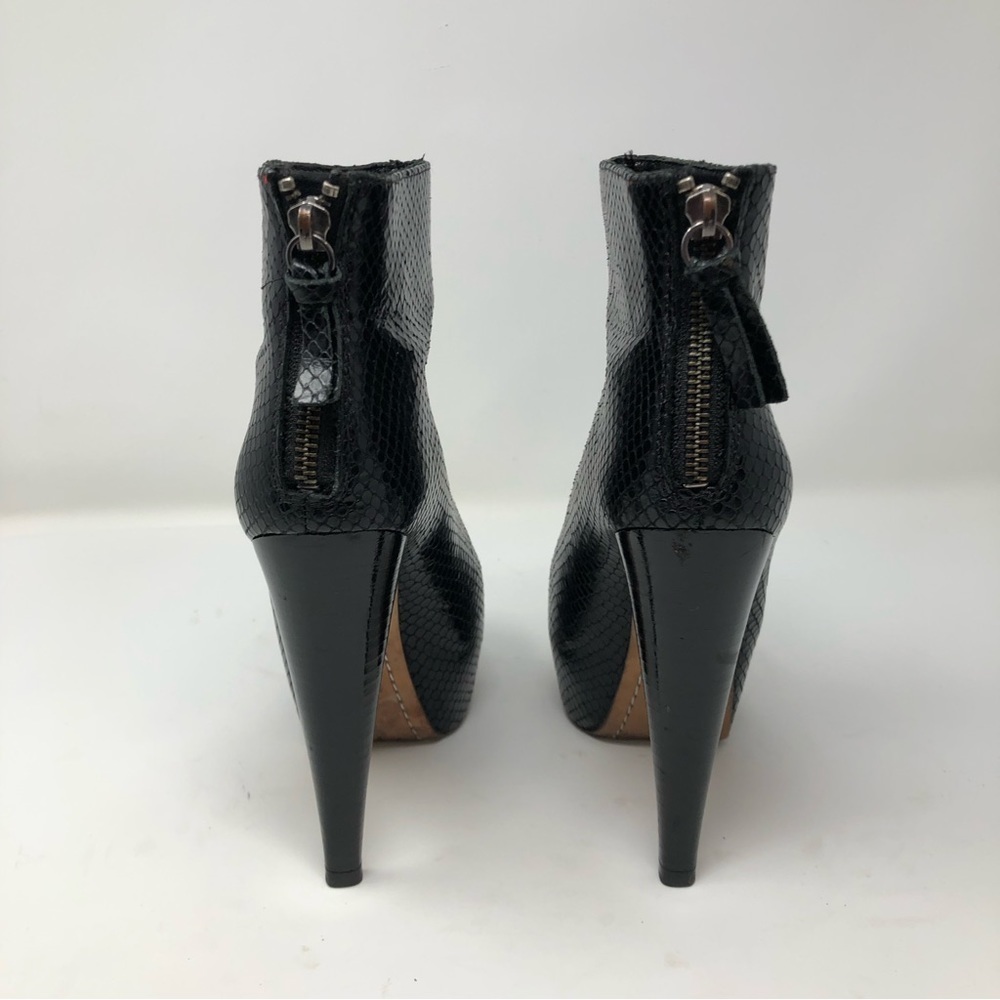 ALICE + OLIVIA 36 paige platform booties 0094  black snakeskin stiletto - Picture 5 of 16